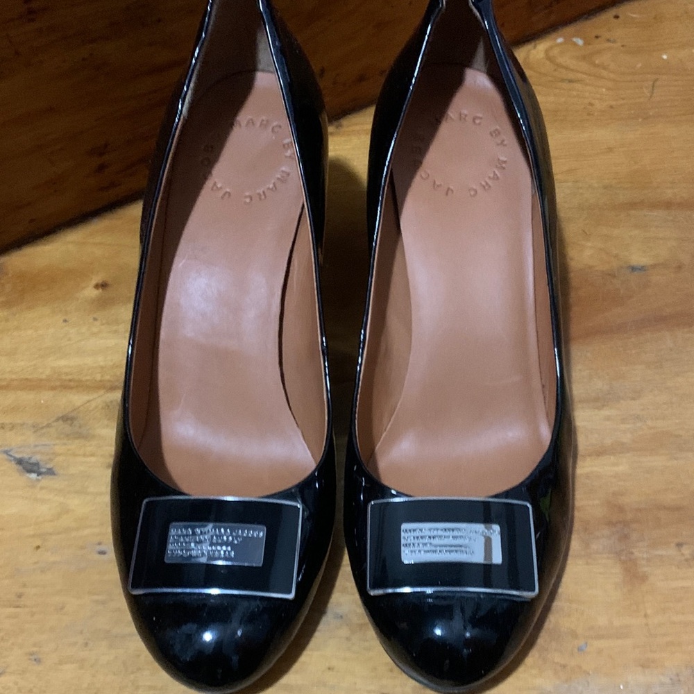 Marc by Marc Jacobs Shiny Black Heels